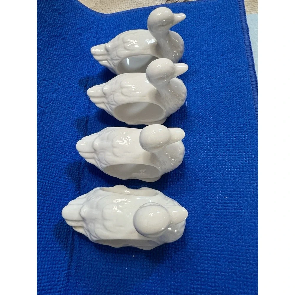 4- Shefford China Duck Napkin Rings‎